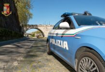 Accoltella ex moglie a Roma e fugge, fermato dopo 7 ore di ricerche