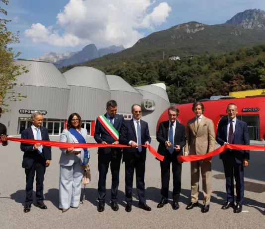 Moto Guzzi rinasce a Mandello, presentato il nuovo stabilimento e museo