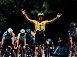 Tripletta di Brennan alla Vuelta, Mas sempre in maglia rossa