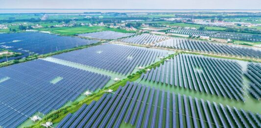 Cina, capacità fotovoltaica supera per la prima volta quella a carbone