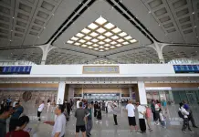 Cina, oltre 900 milioni di spostamenti ferroviari nel picco estivo