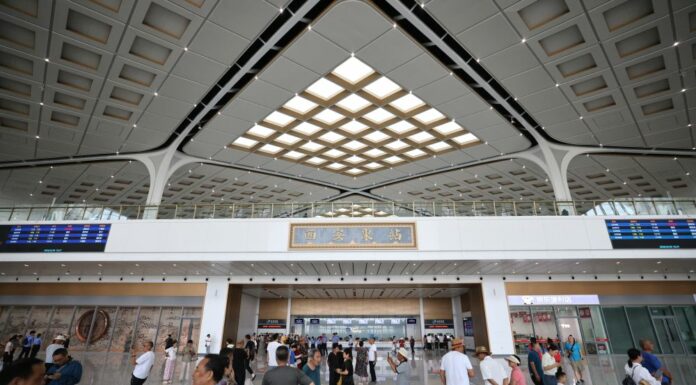 Cina, oltre 900 milioni di spostamenti ferroviari nel picco estivo