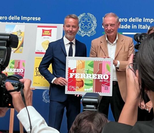 Ferrero tra le eccellenze italiane, ecco il francobollo dedicato