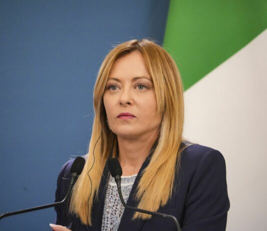Meloni “Non ho mollato e non intendo farlo. Pagine più belle ancora da scrivere”