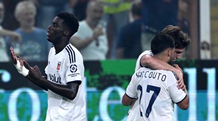 Poker del Como fuori casa, piegato 4-1 il Genoa