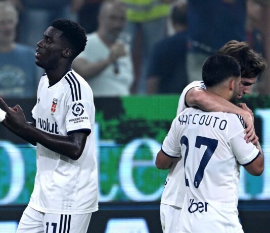 Poker del Como fuori casa, piegato 4-1 il Genoa