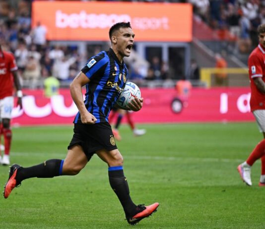 La pazza Inter ribalta il Napoli a San Siro, da 0-2 a 3-2