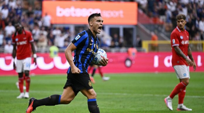 La pazza Inter ribalta il Napoli a San Siro, da 0-2 a 3-2