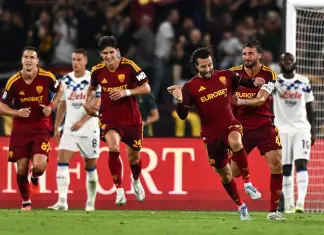 Roma rimonta l’Atalanta nel finale: 2-1 e vetta con l’Inter