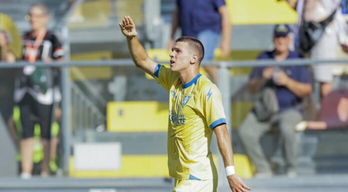 Doppietta di Raimondo e sigillo di Kvernadze, Frosinone batte Venezia 3-2
