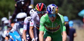 Van Aert vince la 15esima tappa della Vuelta, Mas sempre in rosso