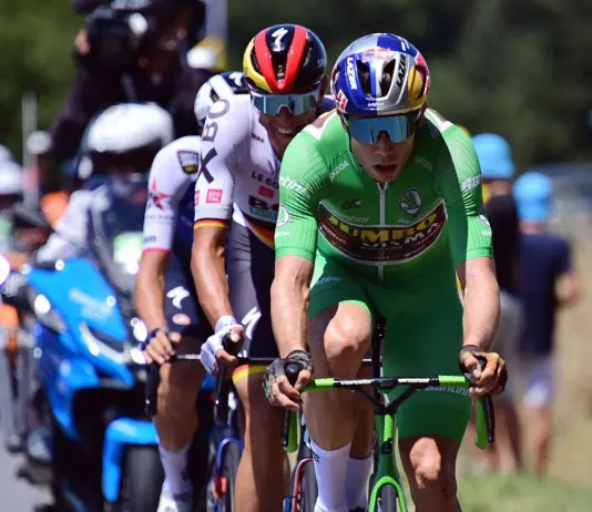 Van Aert batte Romele in volata, Mas resta leader della Vuelta
