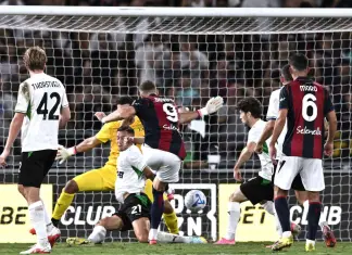 Dovbyk salva il Bologna, il derby col Sassuolo termina 2-2