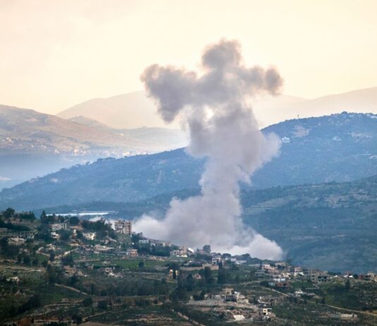 Libano, media “Undici morti in attacchi israeliani nel sud”