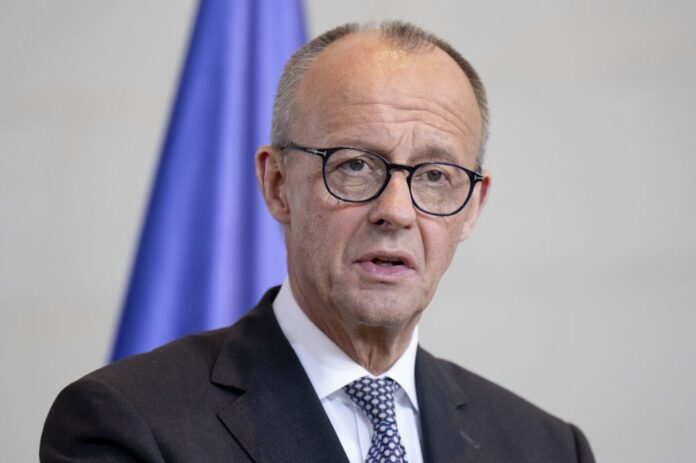 Berlino, il cancelliere Merz riceve il re Giordano Abdullah II bin al-Hussein