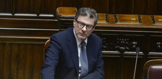Giorgetti “Senza austerità barca portata in acque sicure”