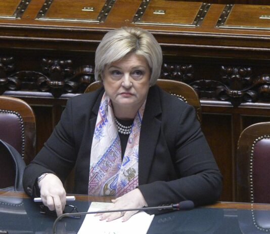 Ex Ilva, Calderone “Pronti ad adeguare l’assegno di ricollocazione Cigs”