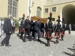 Camera ardente Bonino, il feretro della leader radicale arriva in Campidoglio