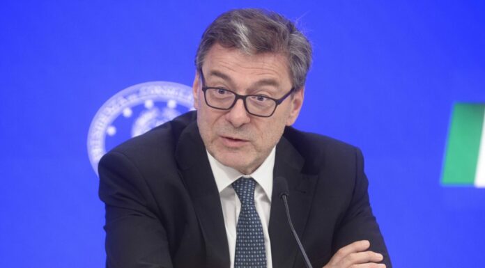 Giorgetti “Lavoriamo a fisco agevolato su giovani”