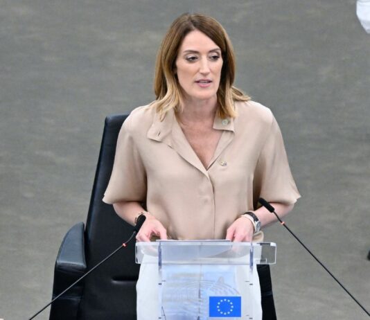 Metsola “Eredità di Emma Bonino continuerà a vivere nel lavoro del Parlamento Ue”