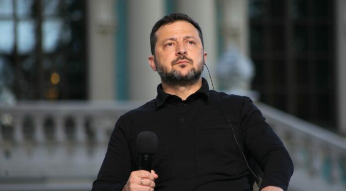 Zelensky “Pronti per misure di de-escalation se la Russia farà lo stesso”