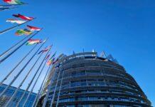 “Scudo europeo per la democrazia”, il Parlamento Ue approva le proposte