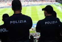 Daspo per 16 tifosi giallorossi dopo saluto romano durante Roma-Atalanta