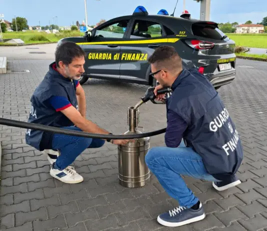 Tessere carburante agevolate, svelato sistema di frode ai danni della Regione Fvg