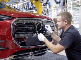 Mercedes-Benz GLA ibrida, al via la produzione nello stabilimento di Rastatt
