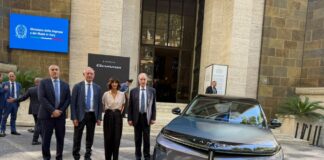 Lancia presenta Gamma il Suv dei 120 anni con design italiano e produzione a Melfi