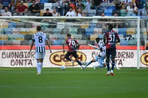 Maldini ancora a segno, il Cagliari vince a Udine e vola alto