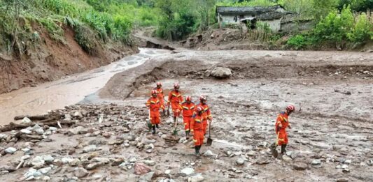 Cina, colata di fango nel Sichuan. Due morti e tre dispersi