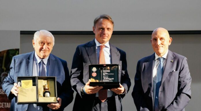 Le Terre del Balsamico, consegnate le Chiavi dell’Acetaia d’Italia a Lollobrigida