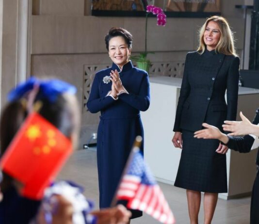 Cina-USA, le due first lady visitano il Museo nazionale d’arte asiatica