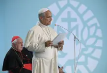 Papa “No all’illusione del riarmo, servono sforzi creativi per la pace”