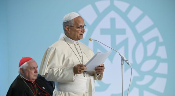Papa “No all’illusione del riarmo, servono sforzi creativi per la pace”