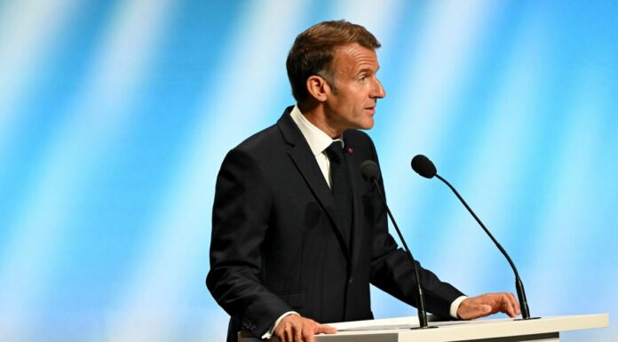Ue, Macron “Ritrovare coraggio dei fondatori contro il ritorno dei nazionalismi”