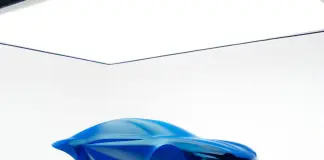 Alpine svela una scultura che evoca il design della futura A110