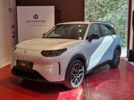 Leapmotor presenta B03X, nuovo urban crossover compatto fino a 382 km di autonomia / Video