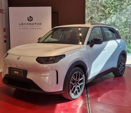 Leapmotor presenta B03X, nuovo urban crossover compatto fino a 382 km di autonomia