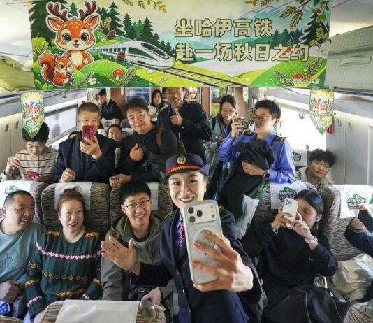 Cina, il settore dei servizi traina la crescita economica nel primo semestre