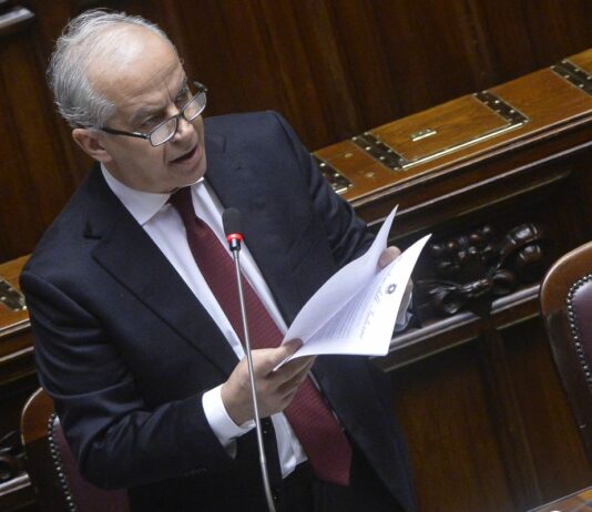 Migranti, Piantedosi “In due anni oltre l’80% di sbarchi in meno”
