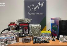 Sequestrati 33 kg di droga a Genova, erano nascosti in aspirapolveri e casse acustiche