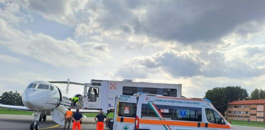 Aeronautica Militare, trasporto sanitario d’urgenza da Lamezia a Milano per un uomo in pericolo di vita
