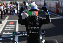 Kimi Antonelli rimonta e riscrive la storia, un italiano trionfa a Monza dopo 60 anni. Debacle Ferrari: Hamilton 6°, Leclerc va a muro