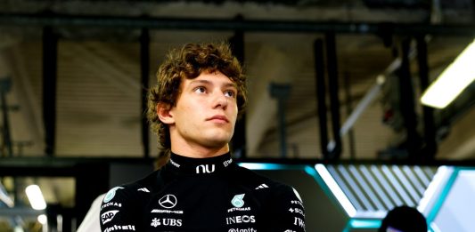Kimi Antonelli rimonta e riscrive la storia, un italiano trionfa a Monza dopo 60 anni. Debacle Ferrari: Hamilton 6°, Leclerc va a muro