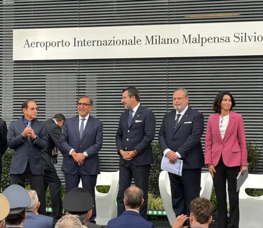 L’aeroporto di Milano-Malpensa intitolato a Silvio Berlusconi. La Russa “La sua figura interpreta il senso di volare alto” / Video