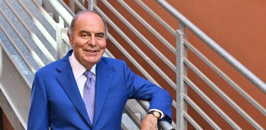 Bruno Vespa torna con “Porta a Porta”: “Si parla tanto di TeleMeloni, ma da noi il governo è minoritario”