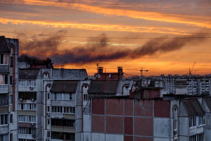 Guerra in Ucraina: attacco russo alle porte di Kiev: attacco di droni nel distretto di Buča