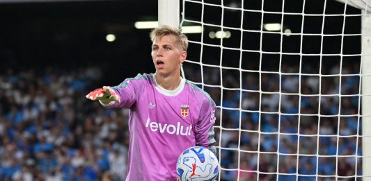 Injury for Risser, first France call-up for goalkeeper Butez